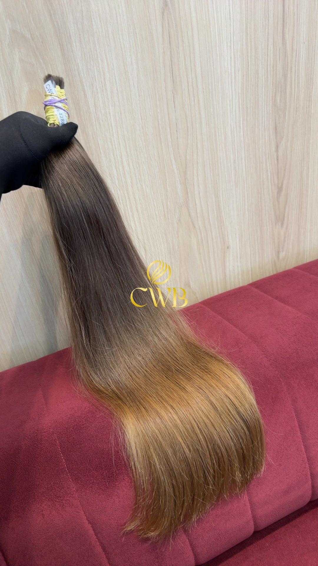Cabelo loiro claro natural 62cm 124g — CWB Cabelos Humanos