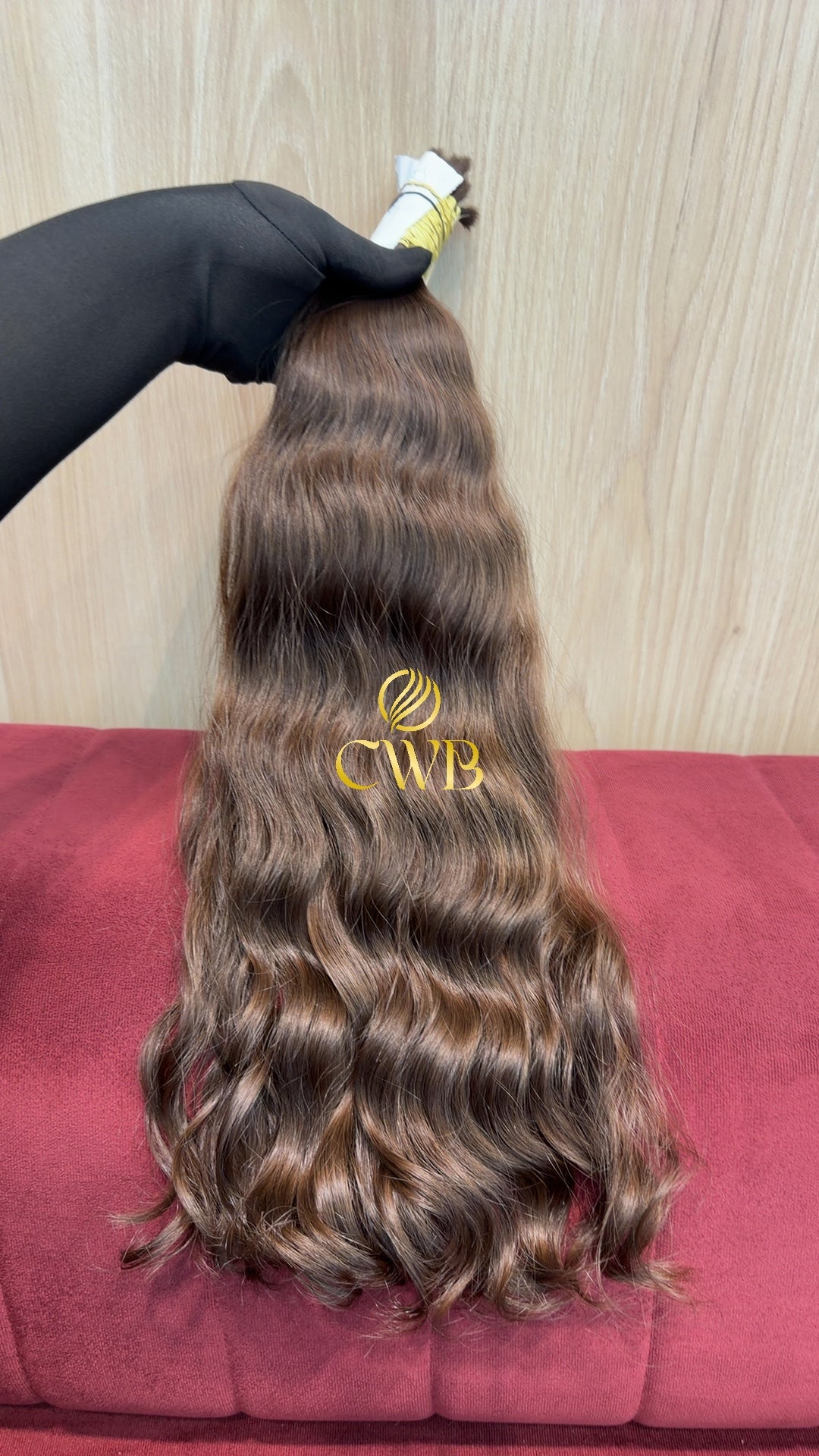 Mega hair castanho claro ondulado 55cm — peça exclusiva CWB
