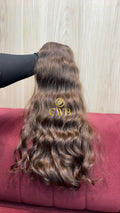 Cabelo humano natural castanho claro ondulado 55cm 163g — mega hair peça única CWB, vista de trás