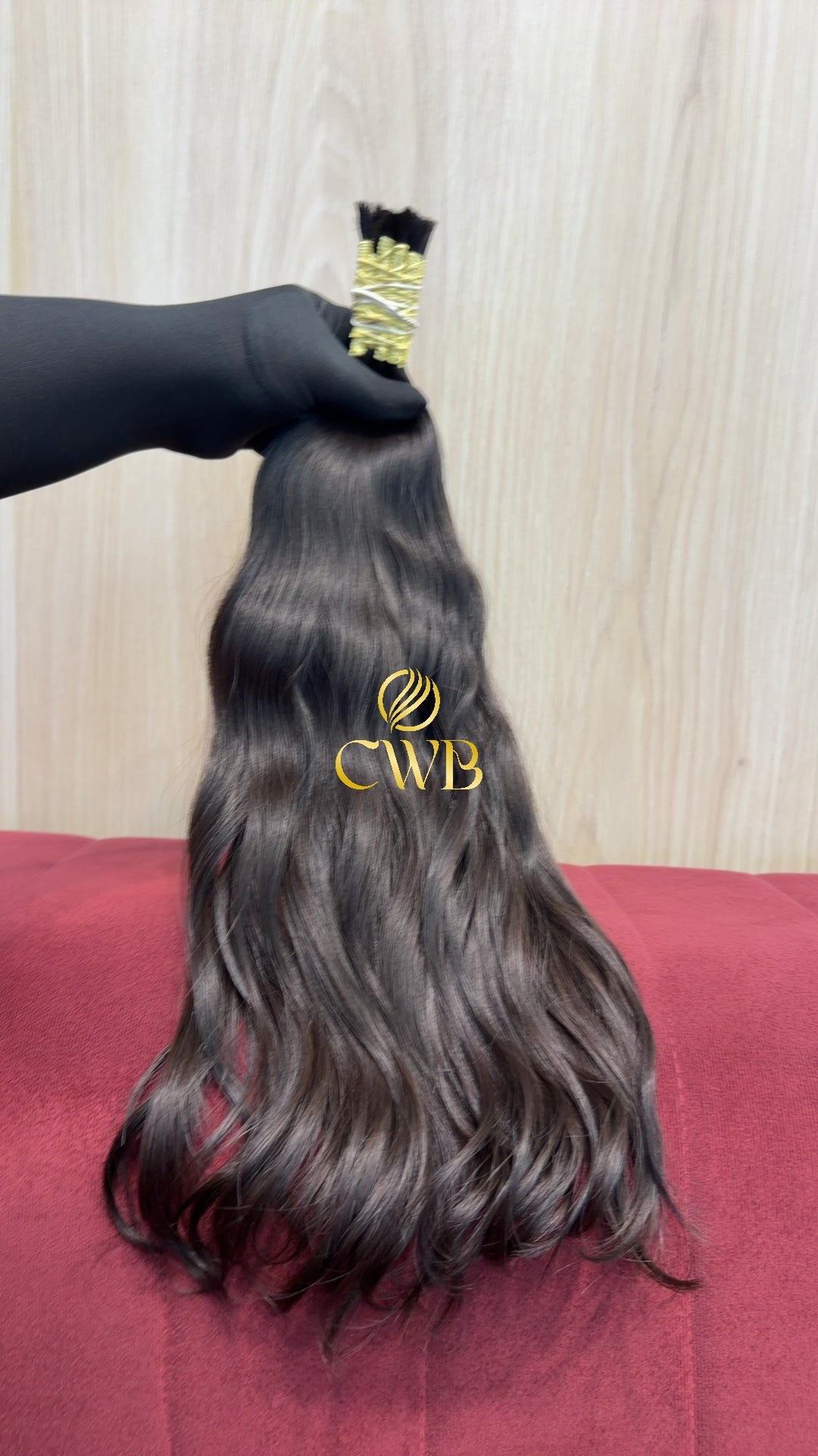 Textura do mega hair castanho médio ondulado natural CWB — peça única