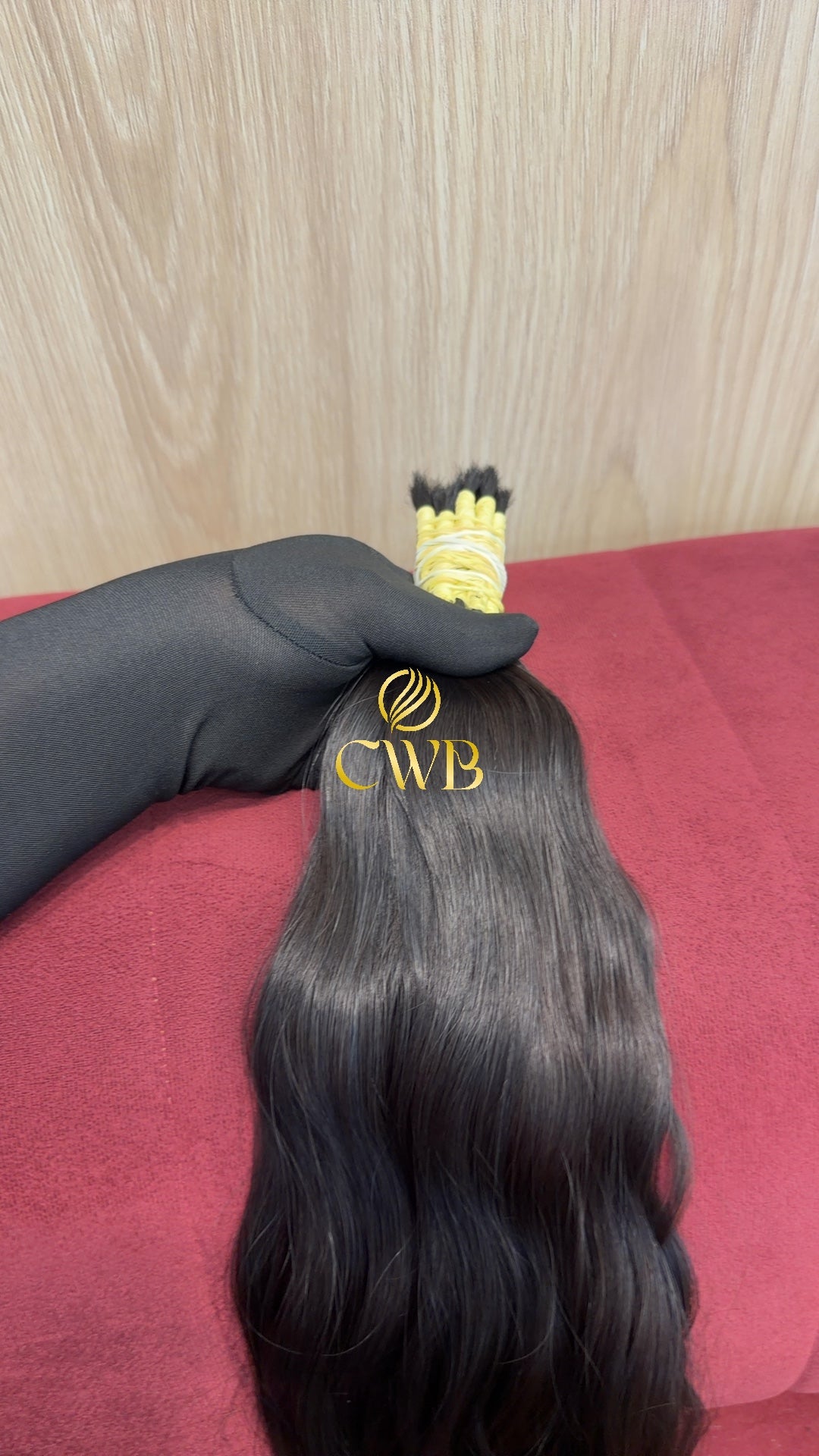 Cabelo humano natural castanho médio ondulado 52cm 136g — mega hair peça única CWB, vista de trás