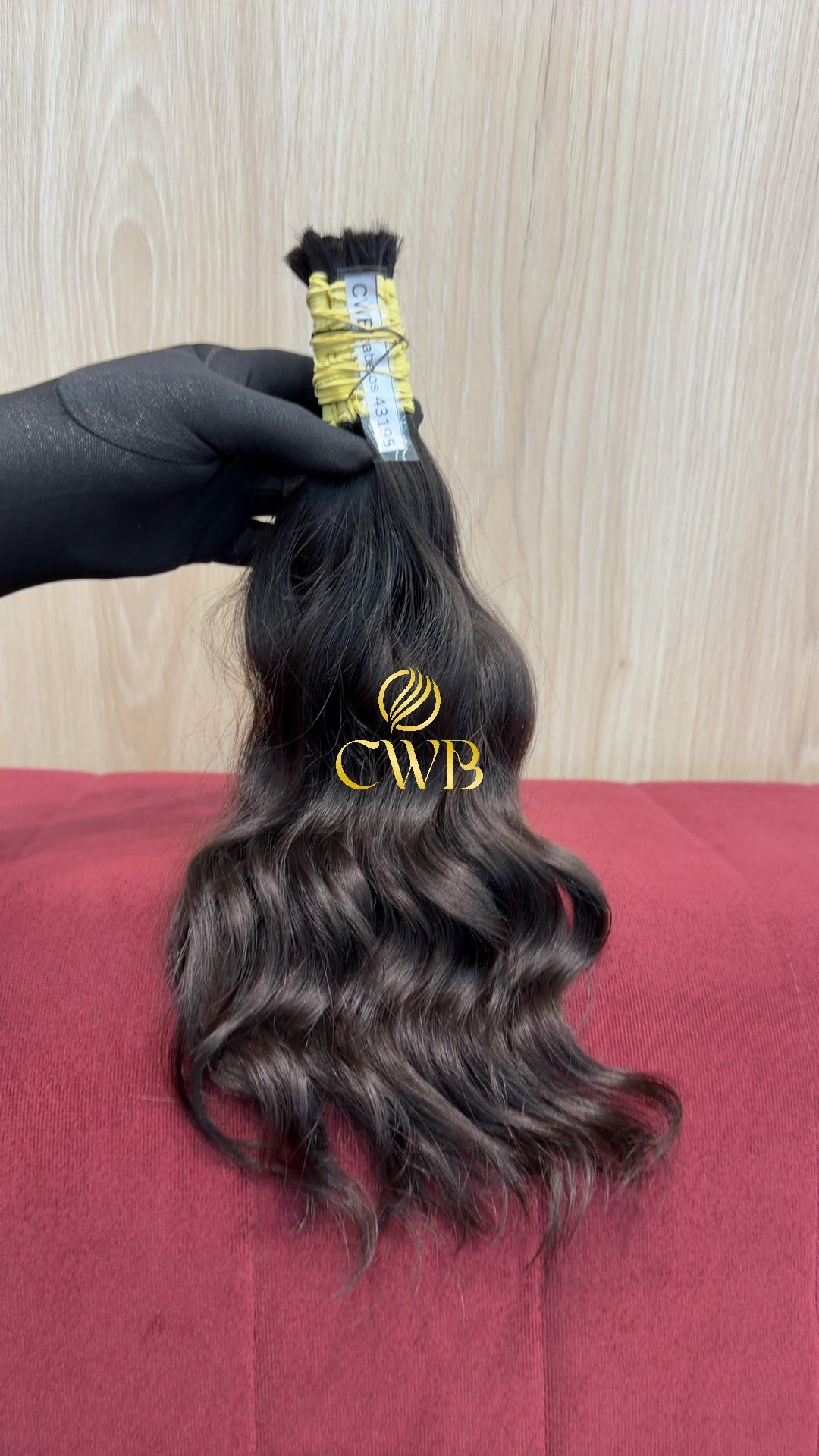Textura do mega hair castanho escuro ondulado natural CWB — peça única