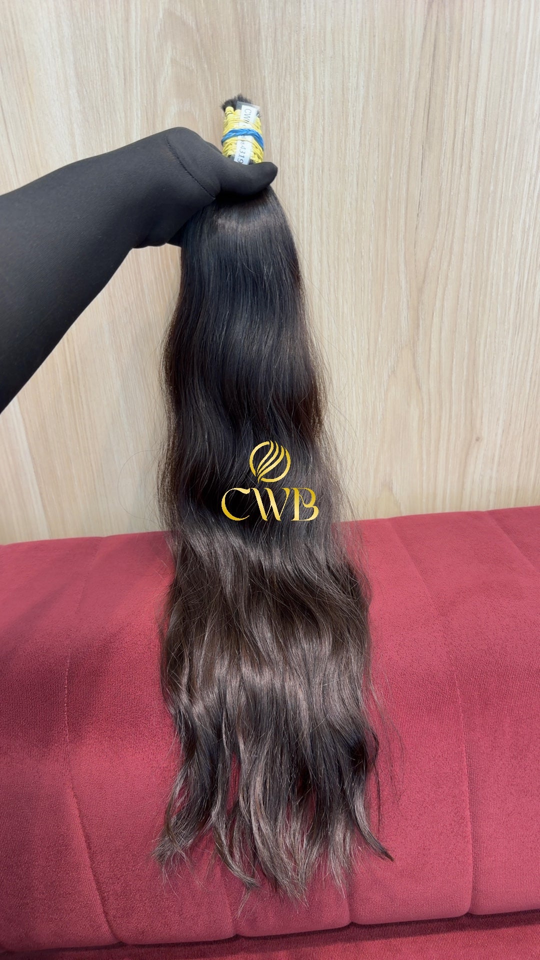 Mega hair castanho escuro ondulado 65cm — peça exclusiva CWB