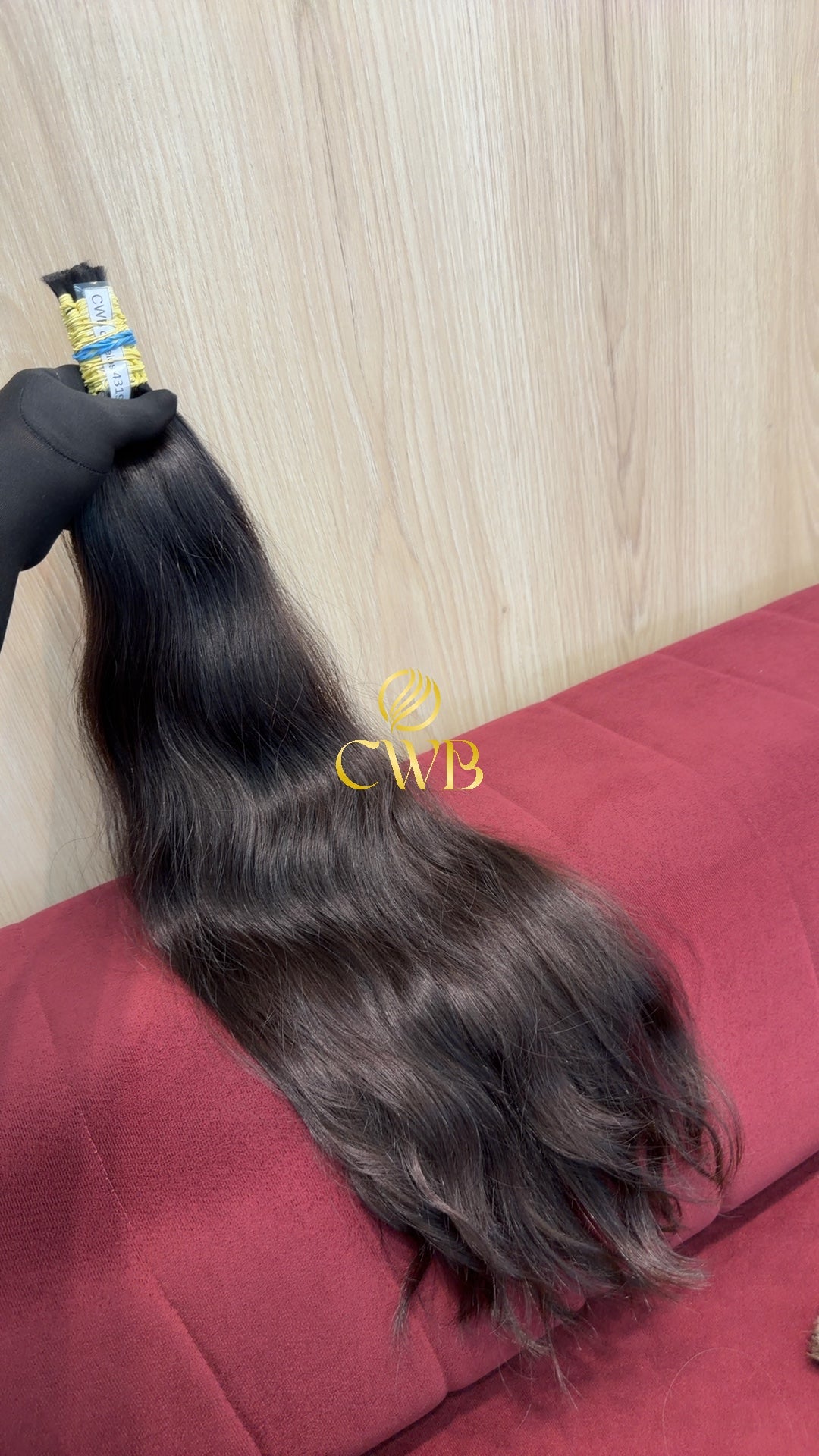 Cabelo castanho escuro natural 65cm 165g — CWB Cabelos Humanos