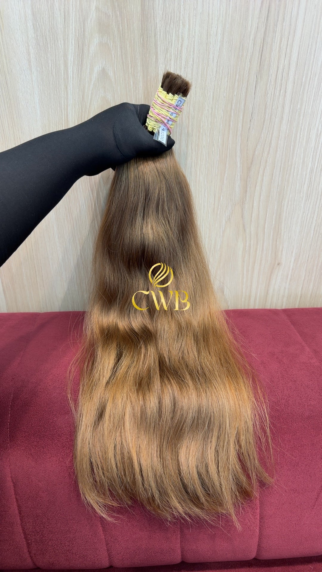 Cabelo loiro claro natural 58cm 221g — CWB Cabelos Humanos