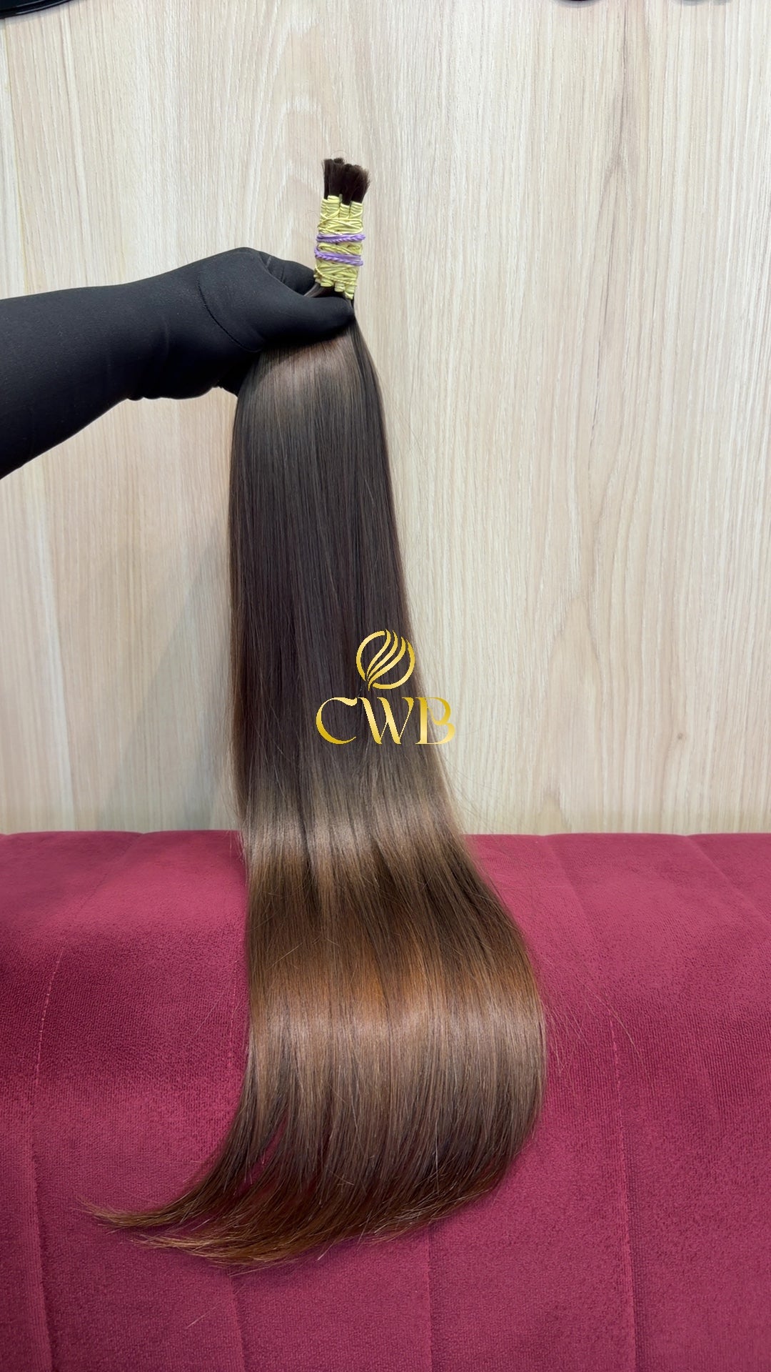 Textura do mega hair loiro médio liso natural CWB — peça única