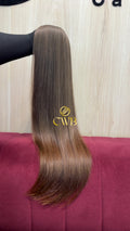 Cabelo humano natural loiro médio liso 70cm 128g — mega hair peça única CWB, vista de trás