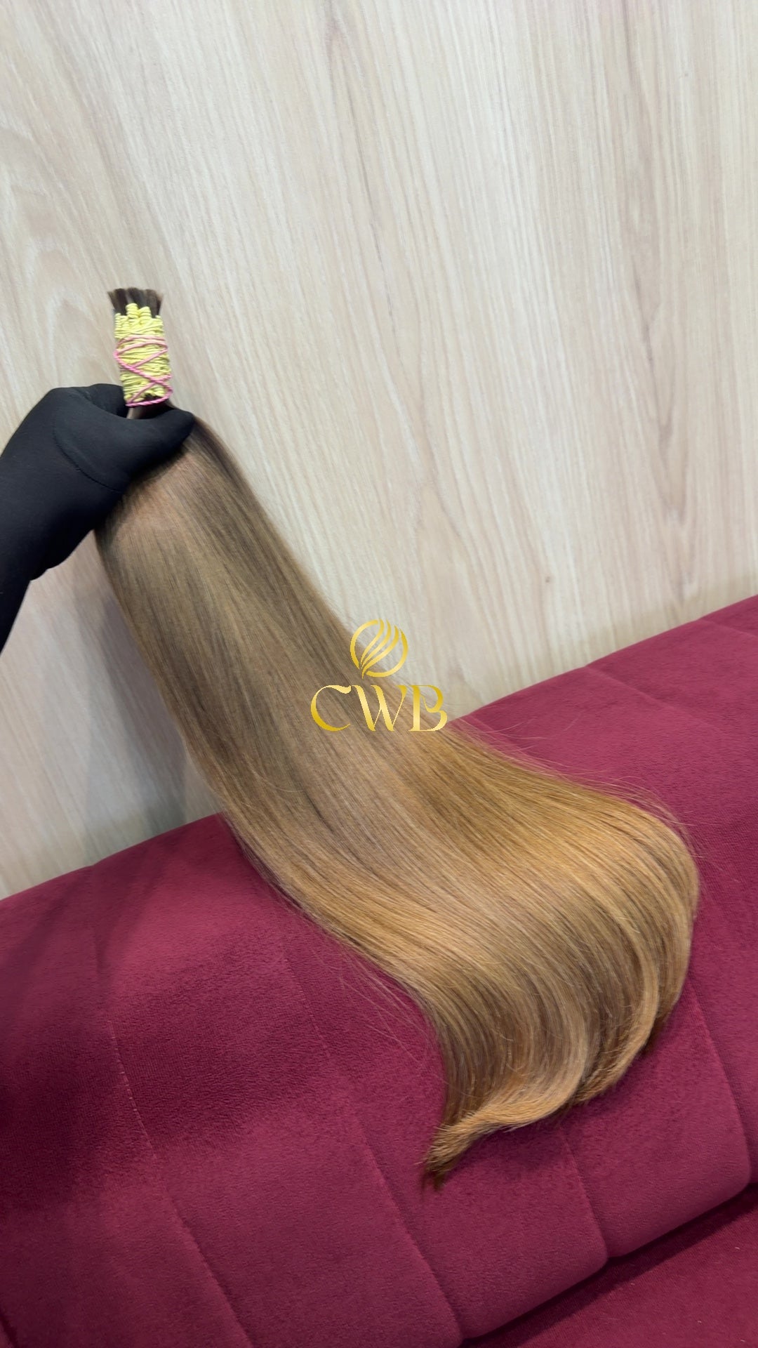 Cabelo loiro claro natural 58cm 142g — CWB Cabelos Humanos