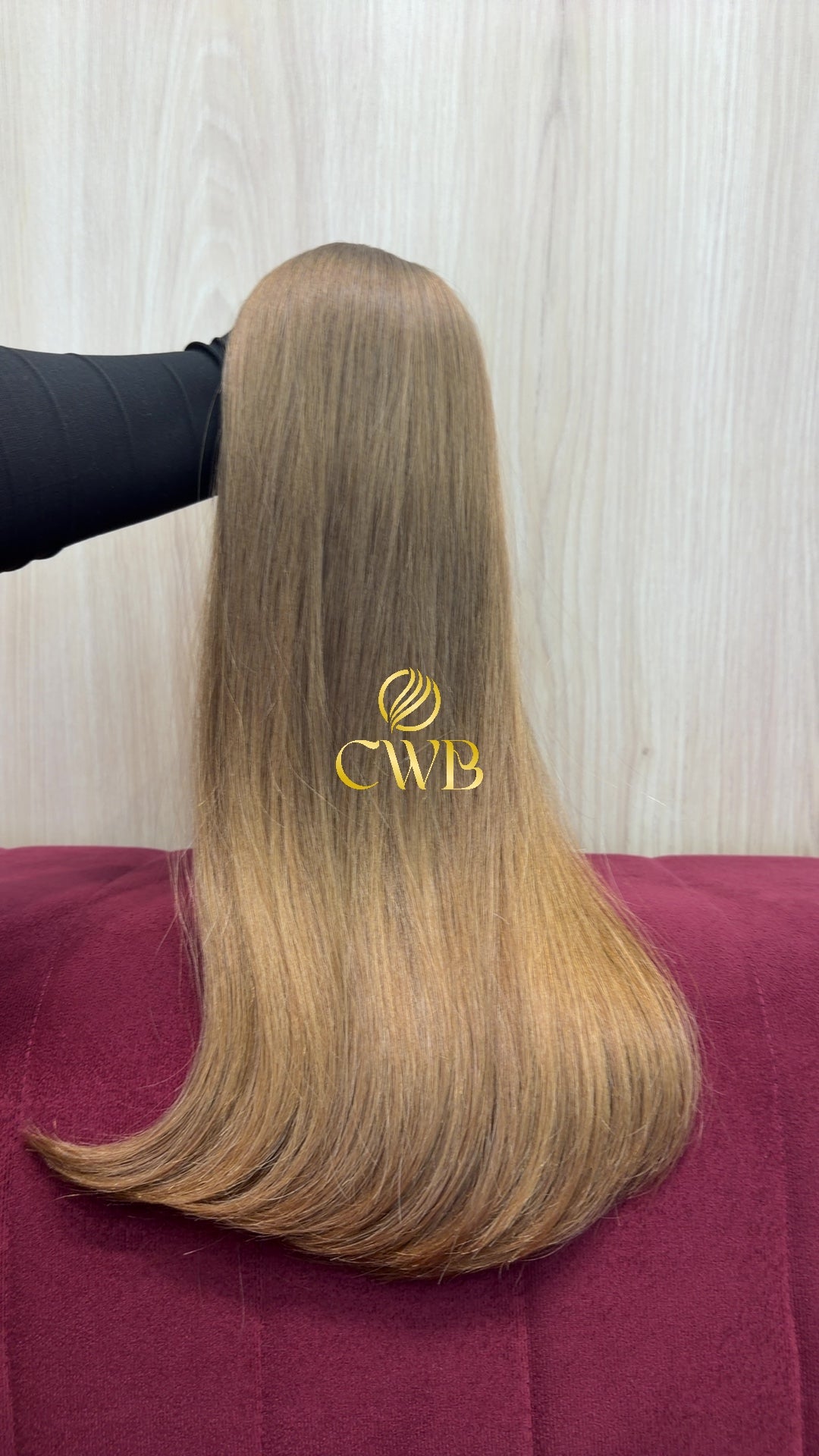 Cabelo loiro claro 58cm sendo medido — 142g brasileiro do Sul