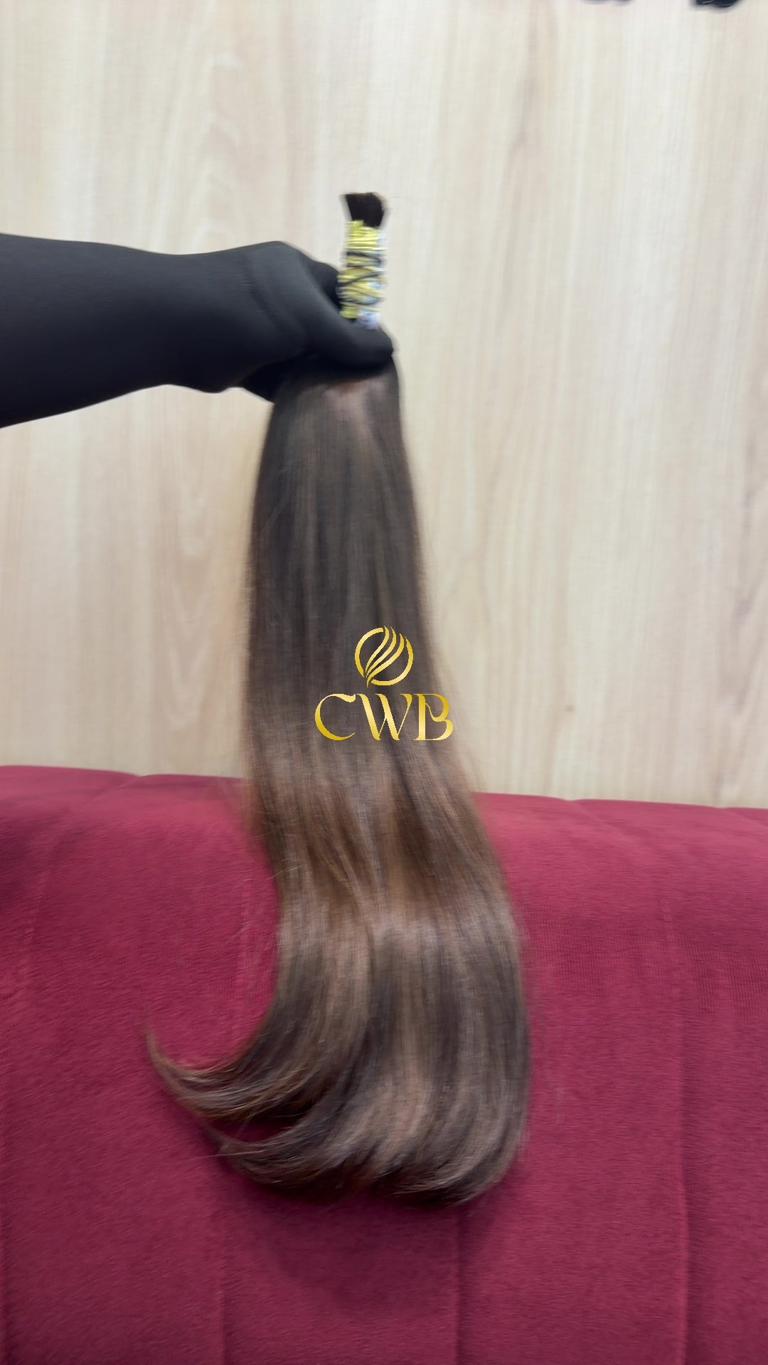 Mega hair loiro médio liso 54cm — peça exclusiva CWB