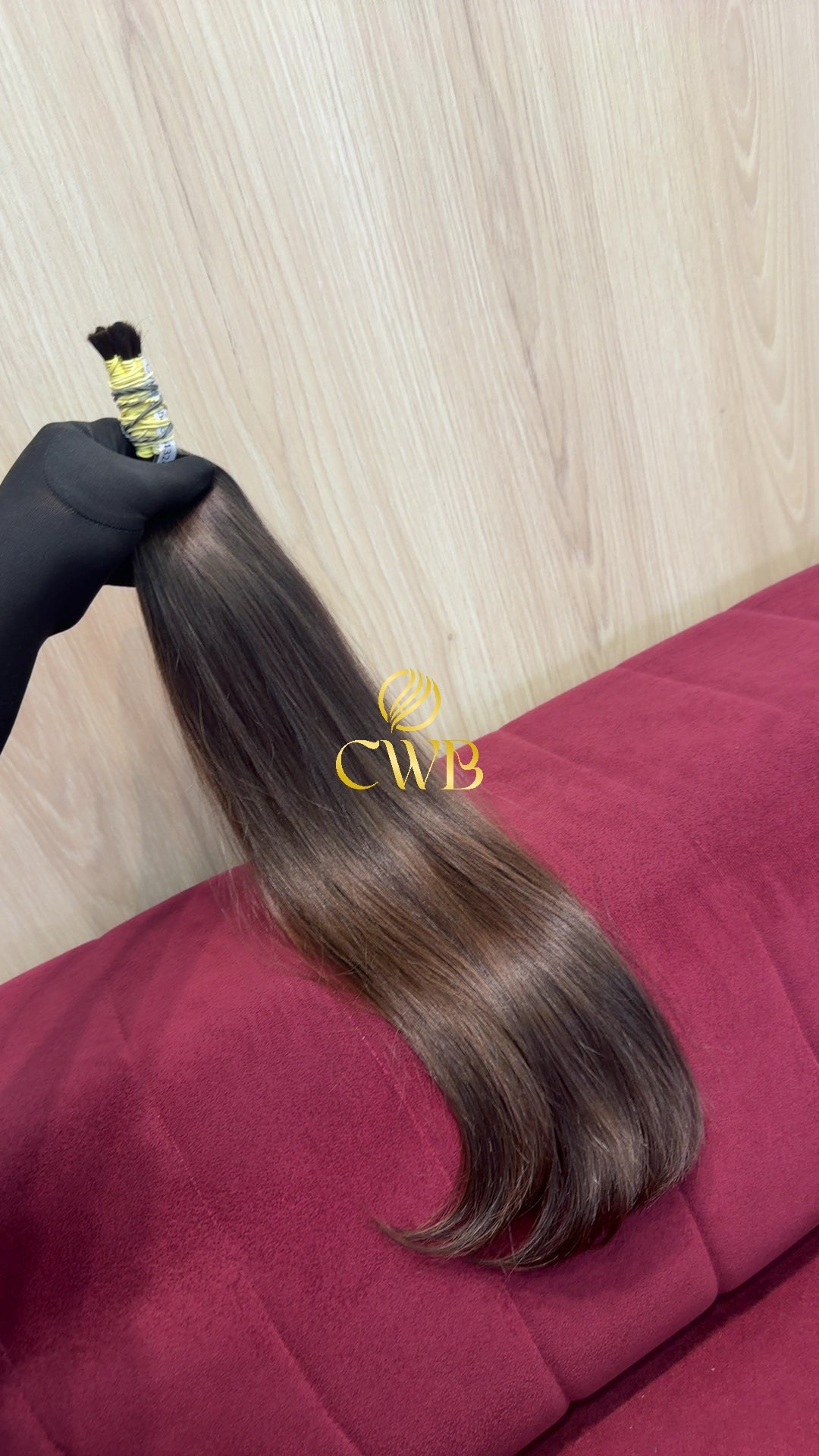 Cabelo loiro médio natural 54cm 75g — CWB Cabelos Humanos