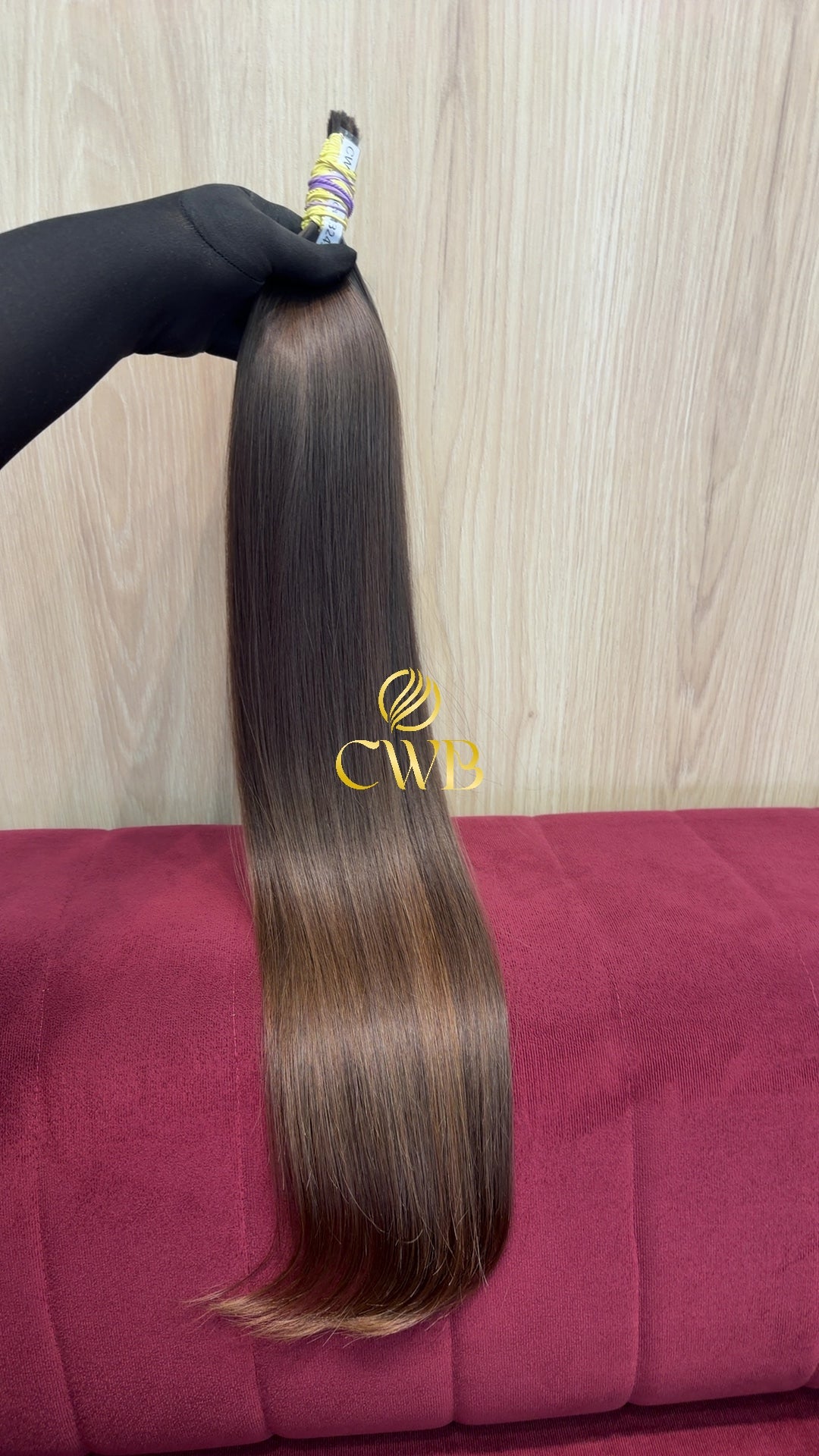 Cabelo loiro médio natural 67cm 90g — CWB Cabelos Humanos